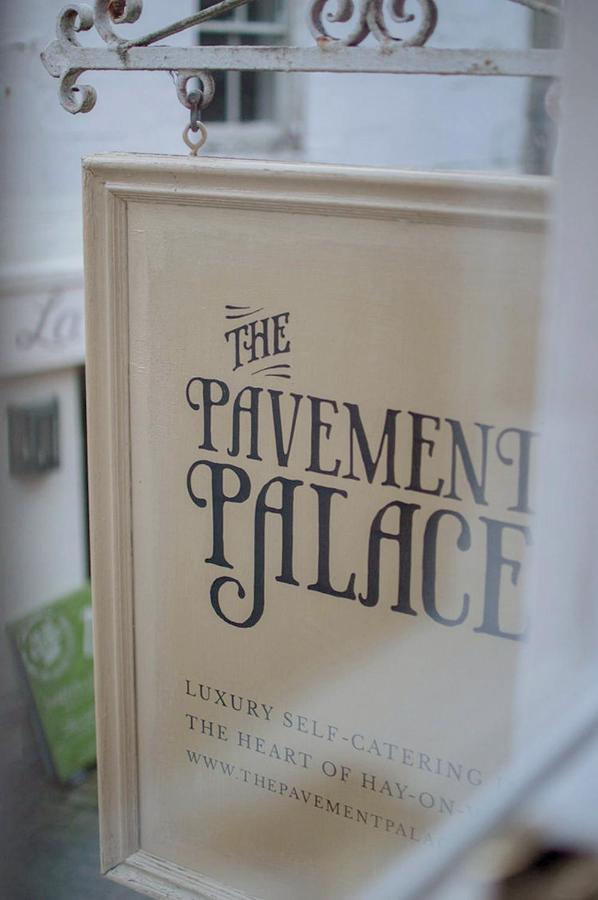 The Pavement Palace Hay-On-Wye Eksteriør billede
